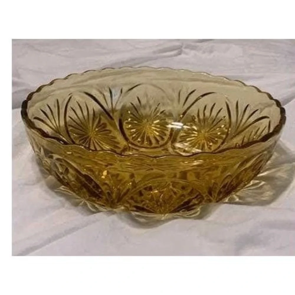 Vintage Anchor Hocking Medallion Honey Gold Serving Bowl 8 Inch 1970s